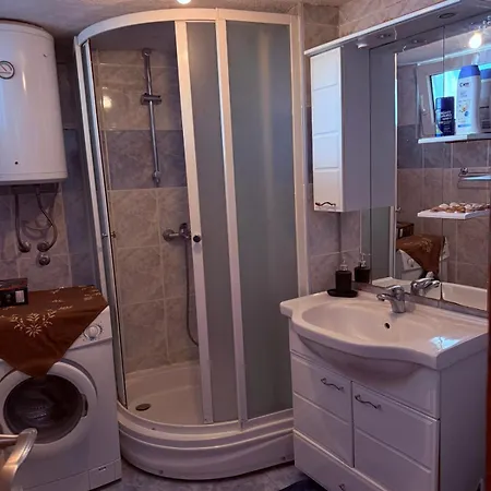 Ribica Ajan Apartman